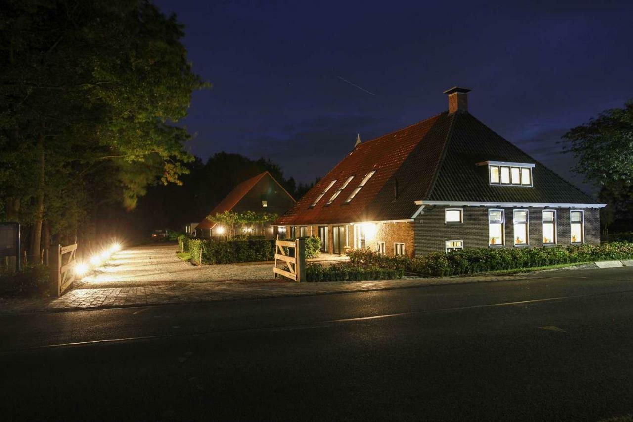 Uitgerust Voor Zaken Bed & Breakfast เฮเรนเวน ภายนอก รูปภาพ