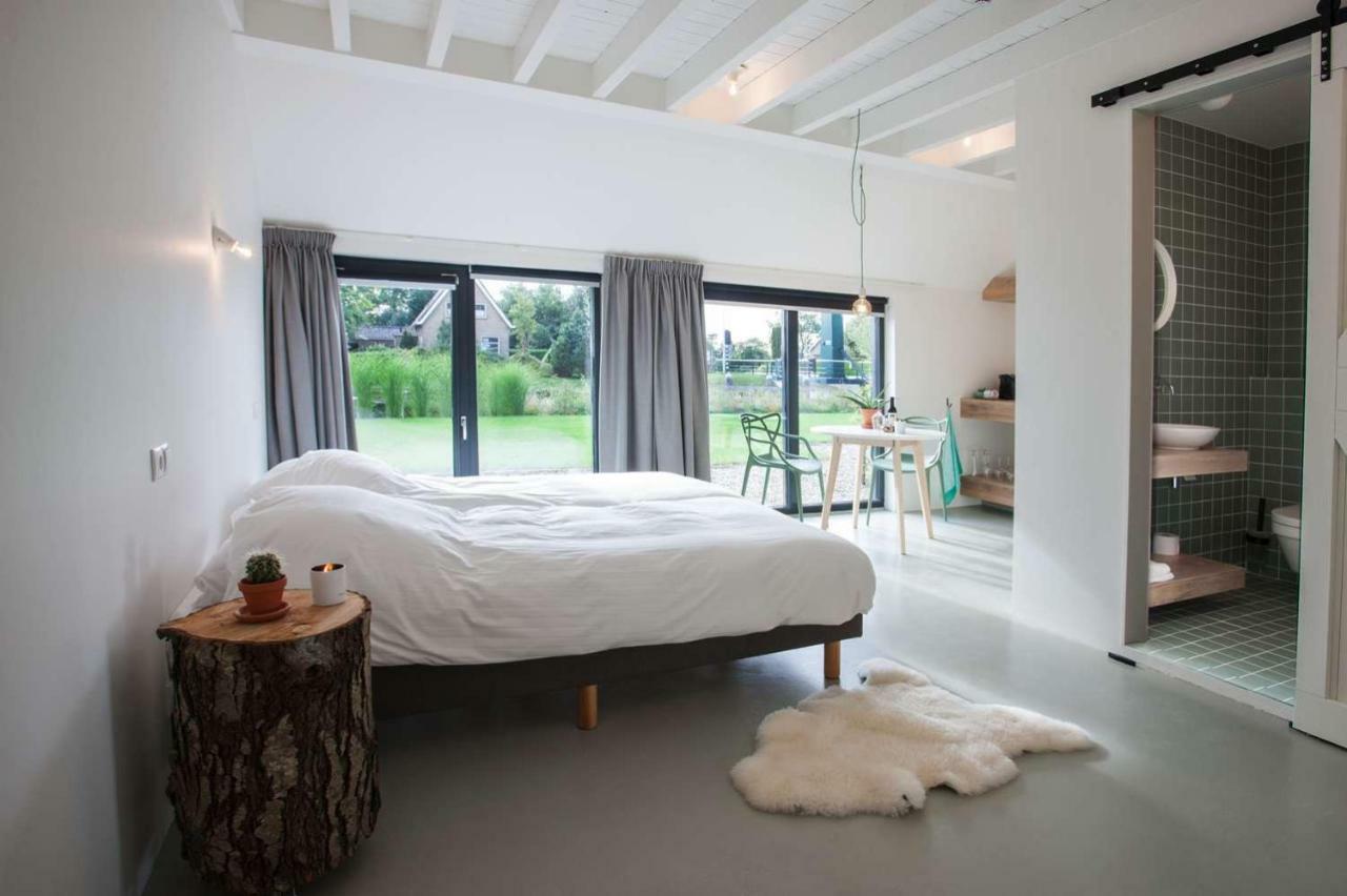 Uitgerust Voor Zaken Bed & Breakfast เฮเรนเวน ภายนอก รูปภาพ