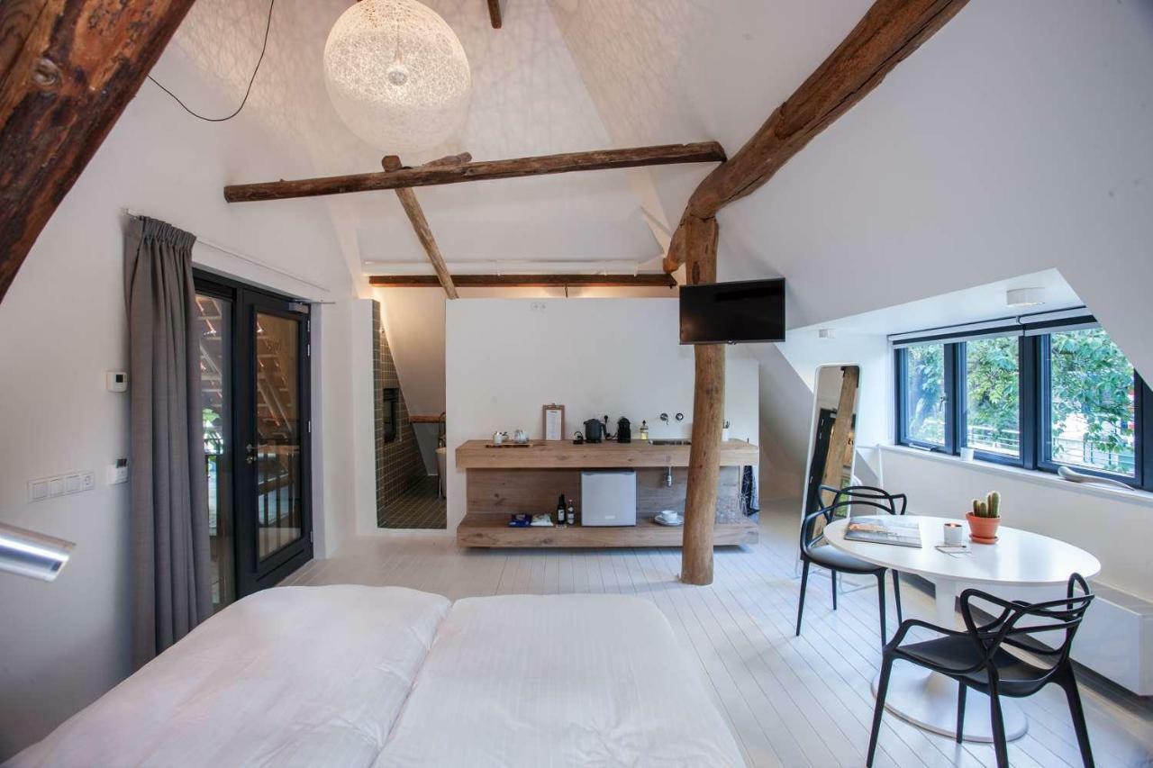 Uitgerust Voor Zaken Bed & Breakfast เฮเรนเวน ภายนอก รูปภาพ