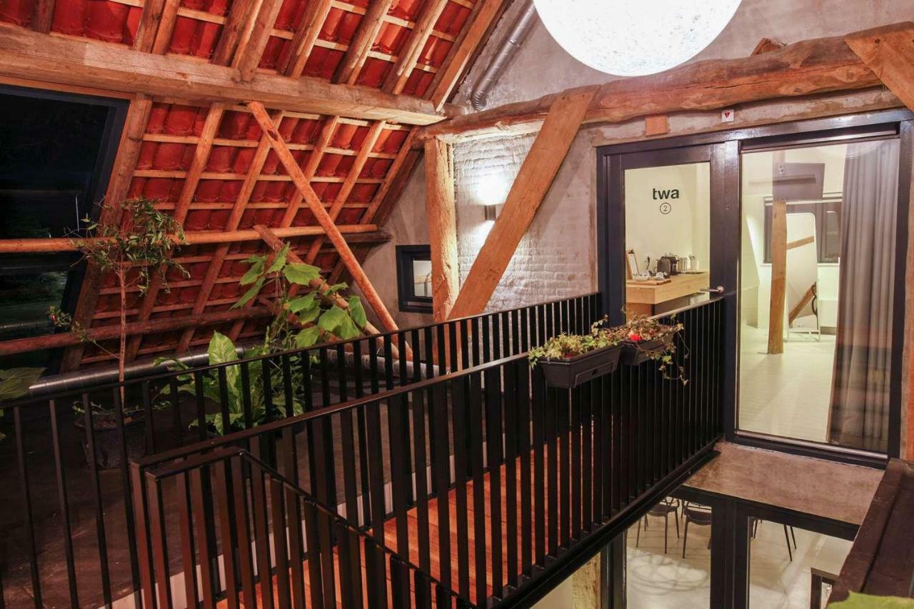 Uitgerust Voor Zaken Bed & Breakfast เฮเรนเวน ภายนอก รูปภาพ