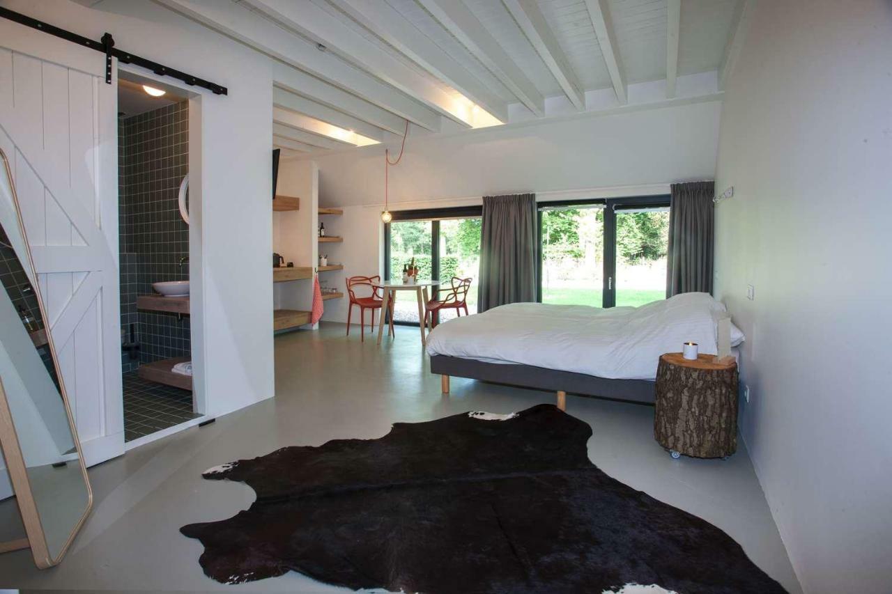 Uitgerust Voor Zaken Bed & Breakfast เฮเรนเวน ภายนอก รูปภาพ
