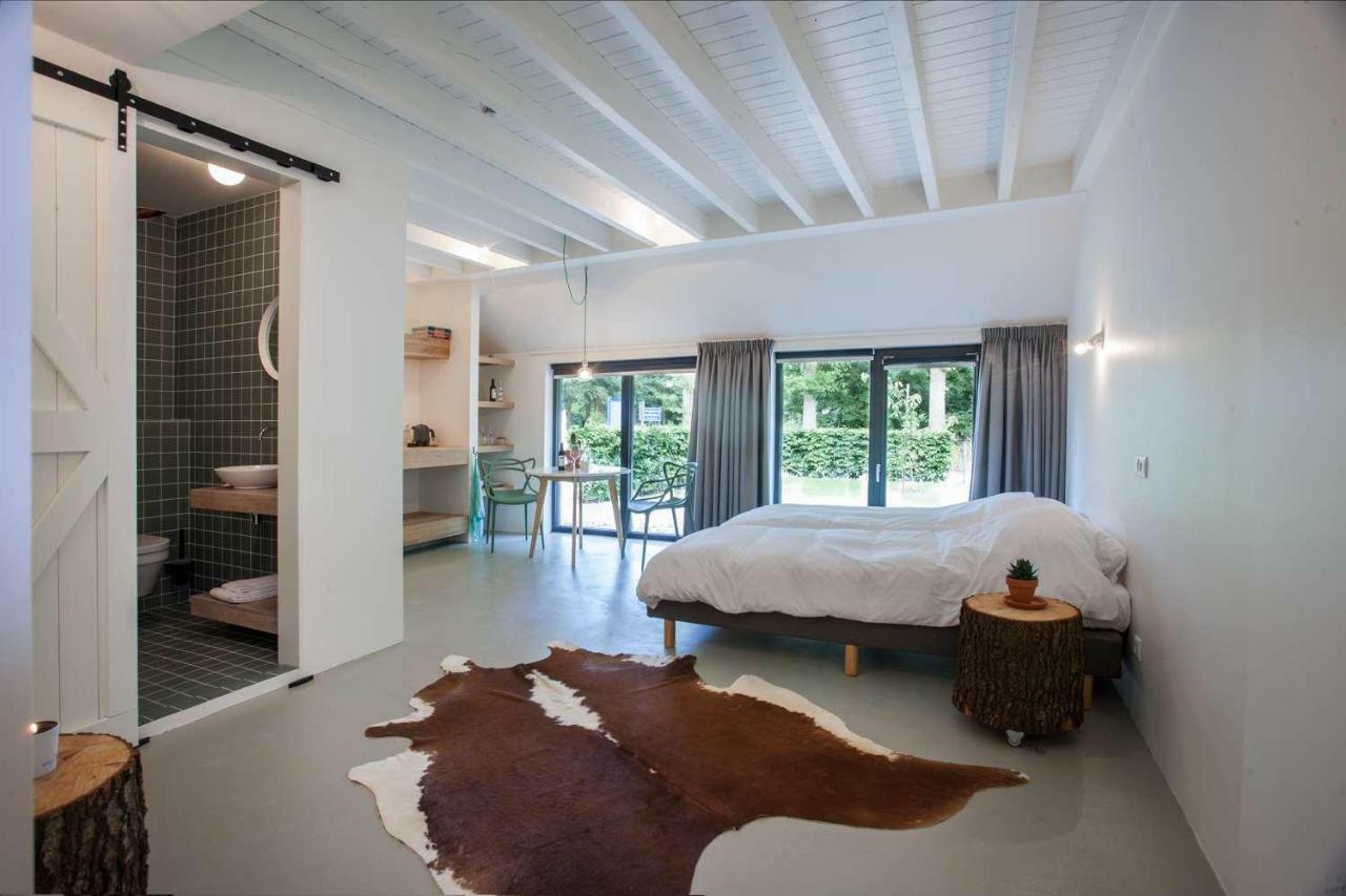 Uitgerust Voor Zaken Bed & Breakfast เฮเรนเวน ภายนอก รูปภาพ